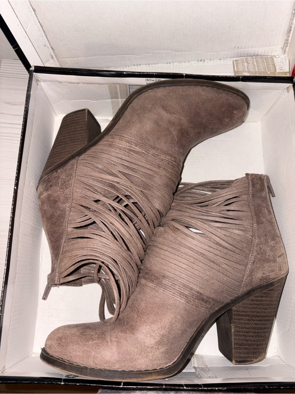 Fergalicious Womens Wicket Bo DOE 9.5